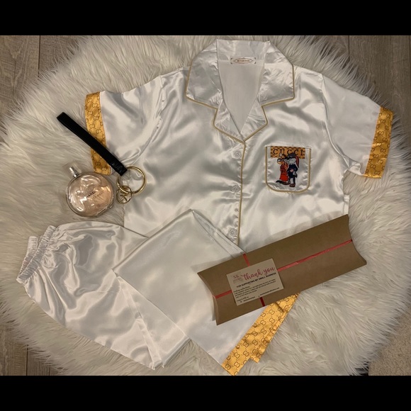 Korean Style Silk Pajamas - Picture 2 of 6